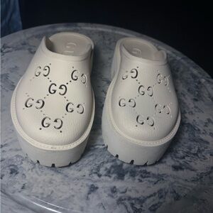 Gucci clogs
